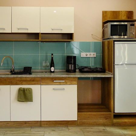 Eddy Apartman Eger Buitenkant foto